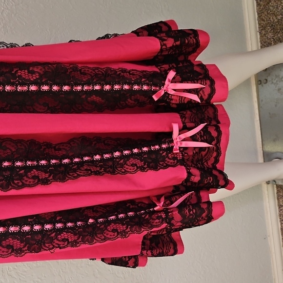 SQUARE UP FASHIONS Hot Pink Black Lace Ruffle Circle Dance Skirt - Picture 4 of 11